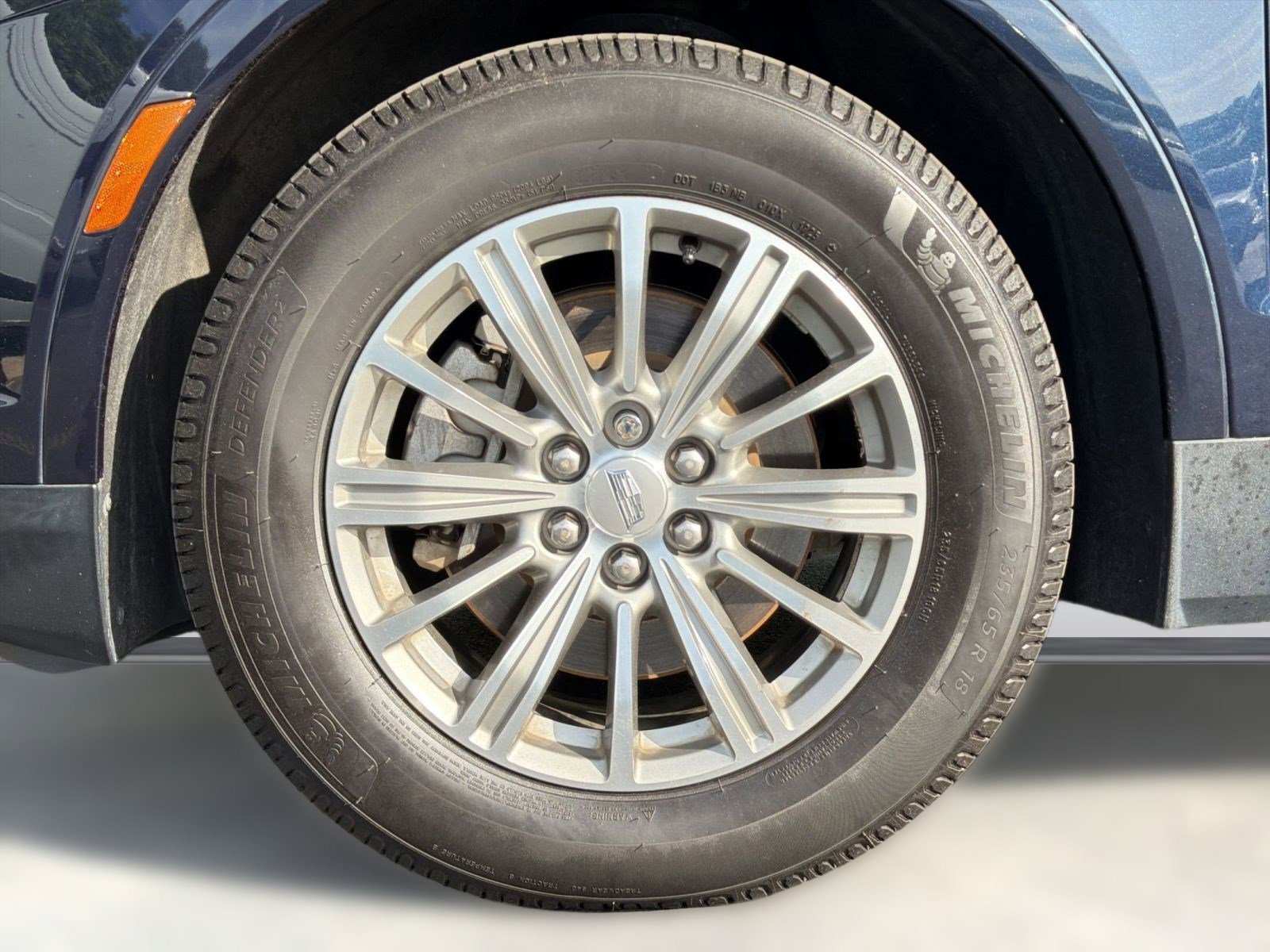 Used 2017 Cadillac XT5 Luxury w/ Driver Awareness Package FWD image 12