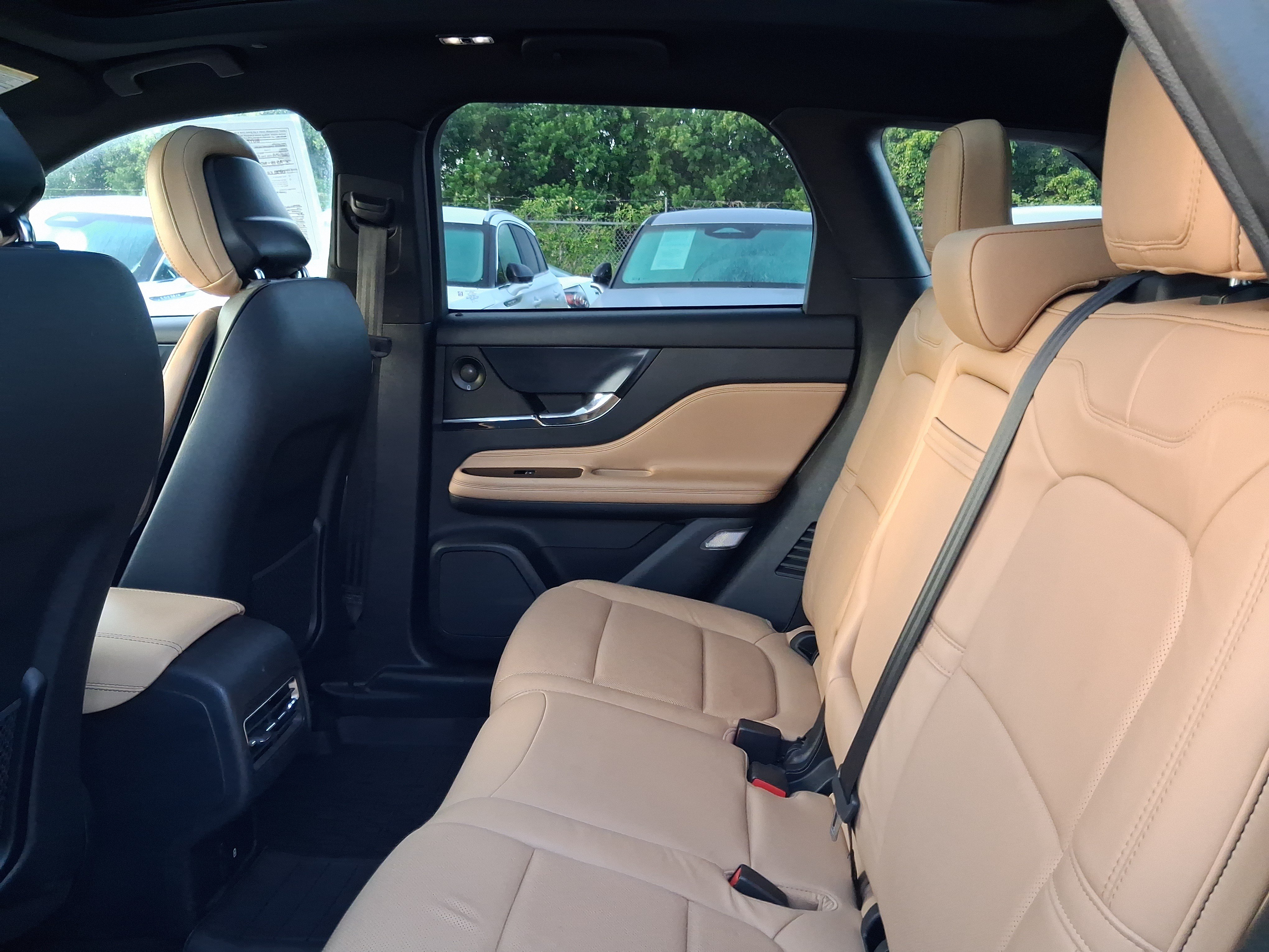 Used 2020 Lincoln Corsair Reserve FWD image 6