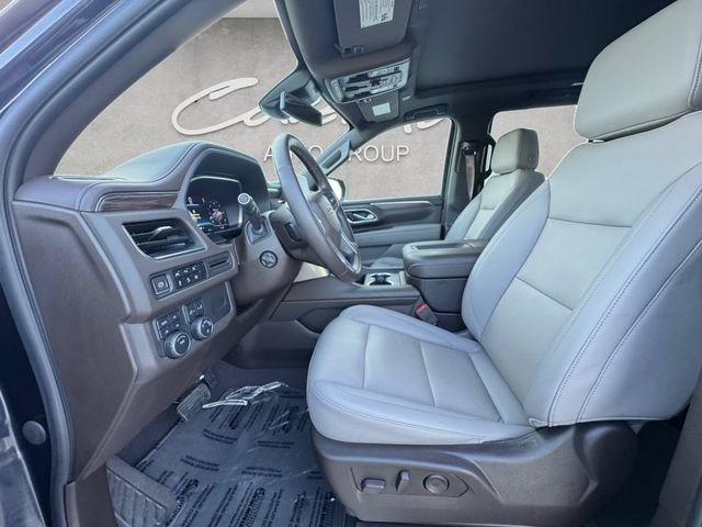 Used 2023 Chevrolet Tahoe Z71 w/ Luxury Package AWD/4WD image 19