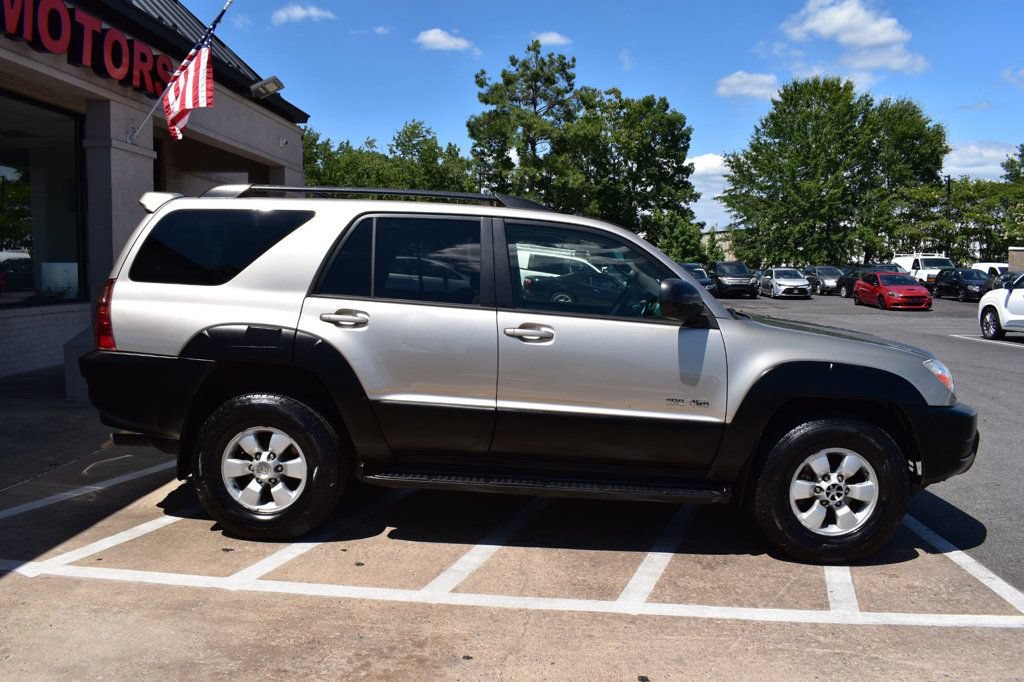 Used 2003 Toyota 4Runner SR5 AWD/4WD image 6