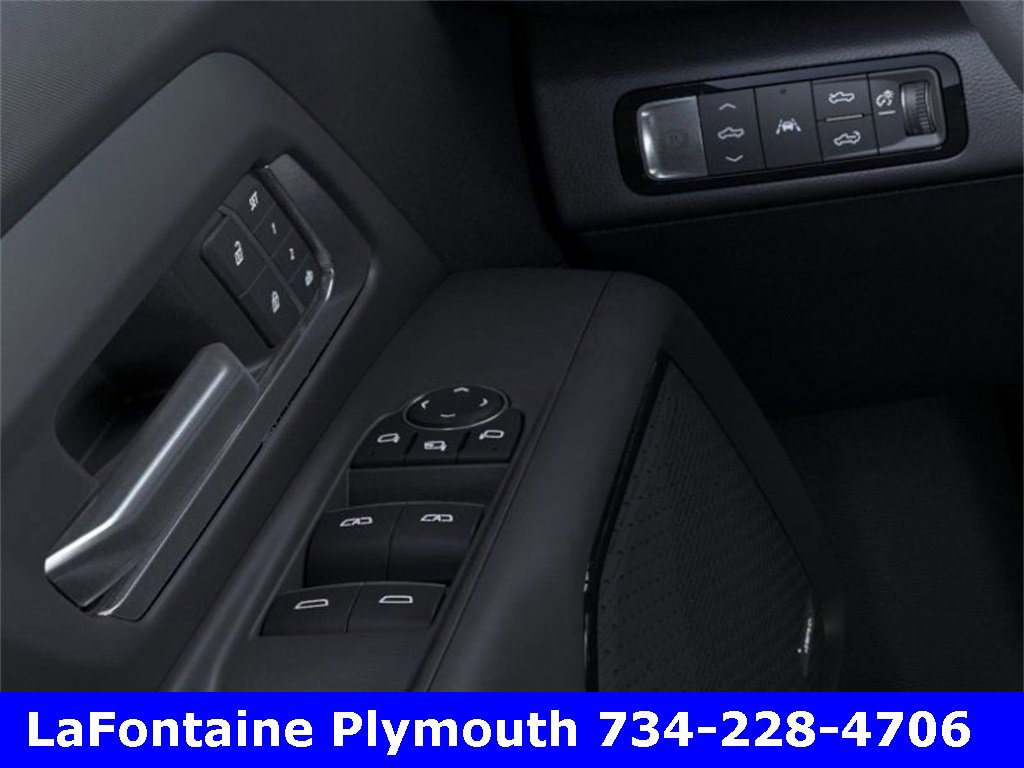 New 2025 Chevrolet Silverado EV RST image 22