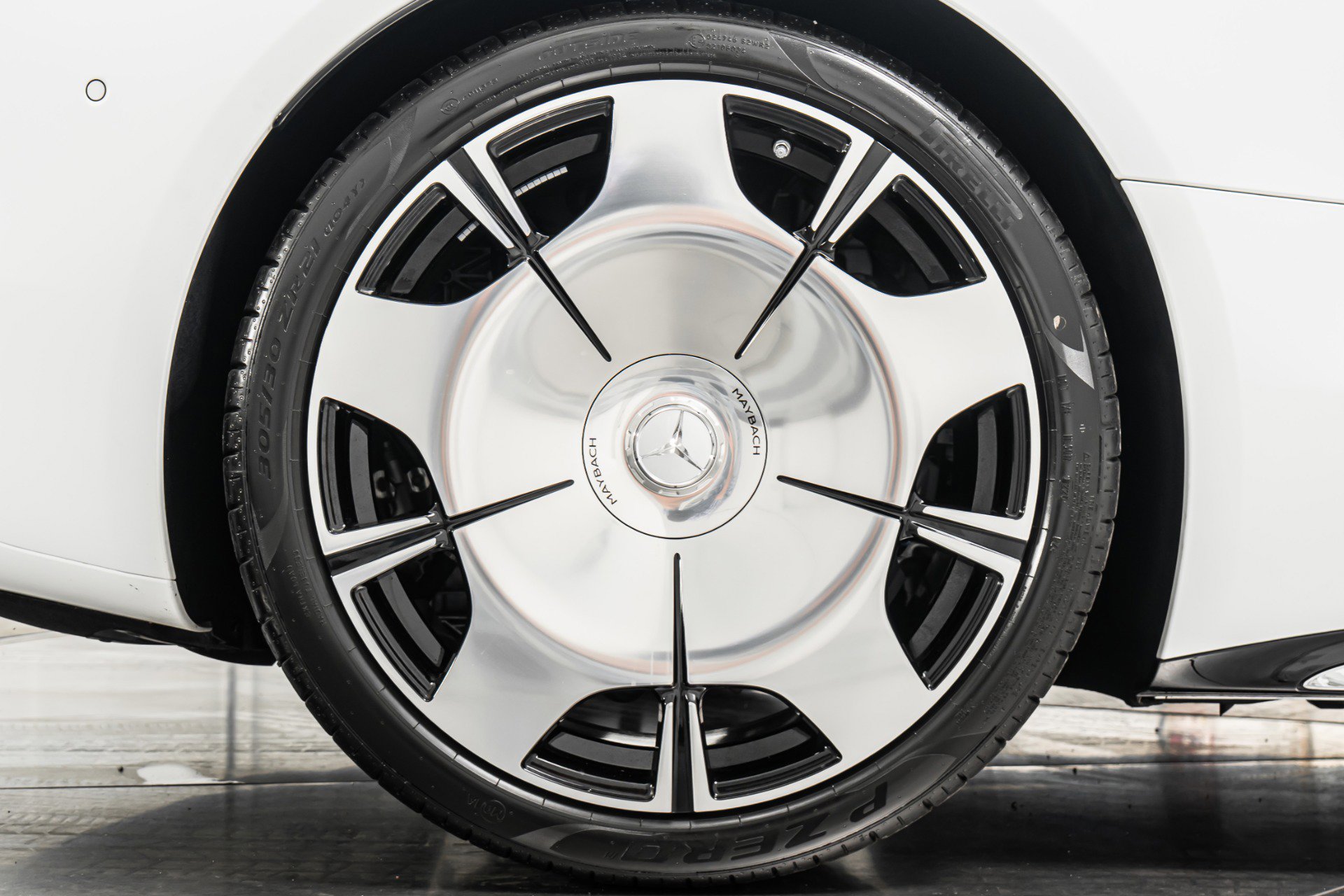 Used 2026 Mercedes-Benz Maybach SL 680 image 41