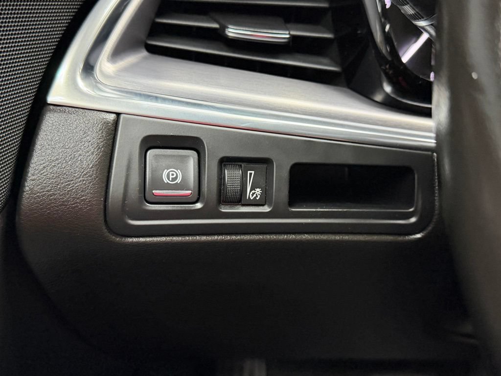 Used 2019 Cadillac XT5 Luxury FWD image 30