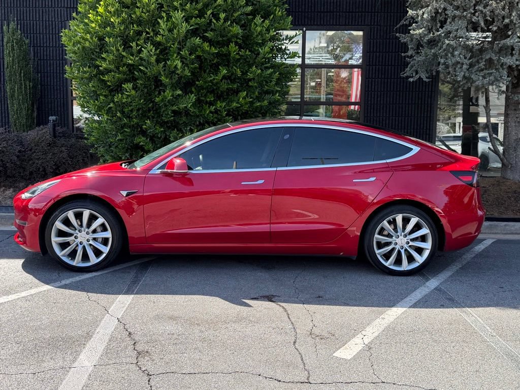 Used 2020 Tesla Model 3 Standard Range RWD image 9