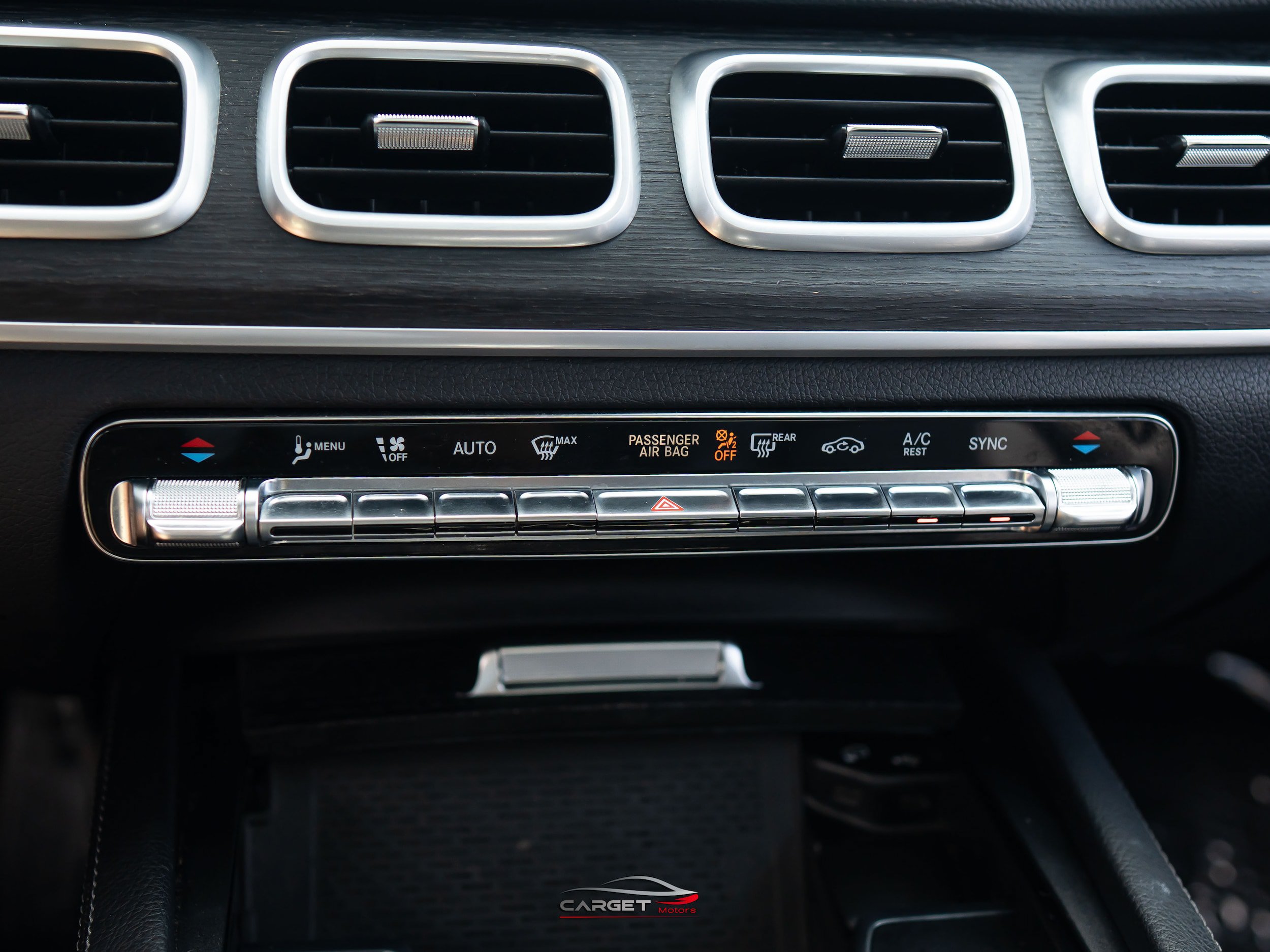 Used 2023 Mercedes-Benz GLE 350 w/ AMG Line Exterior image 32
