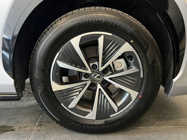 Used 2024 Lexus RZ 300e Premium w/ Accessory Package (2T) FWD image 12