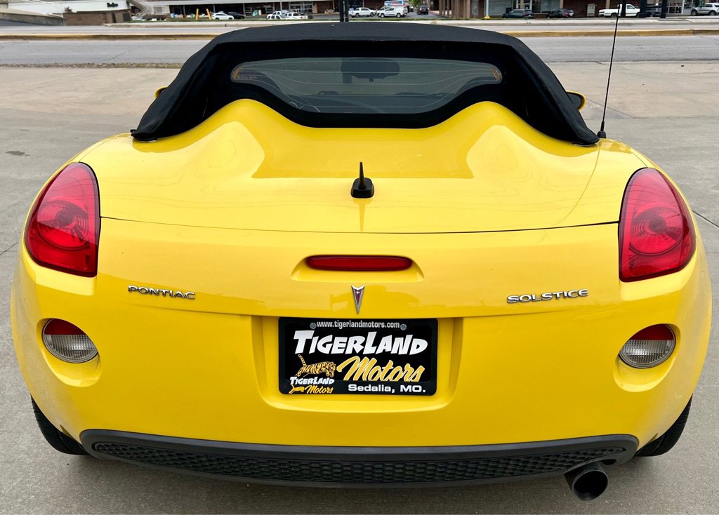 Used 2008 Pontiac Solstice Convertible w/ Premium Package image 6