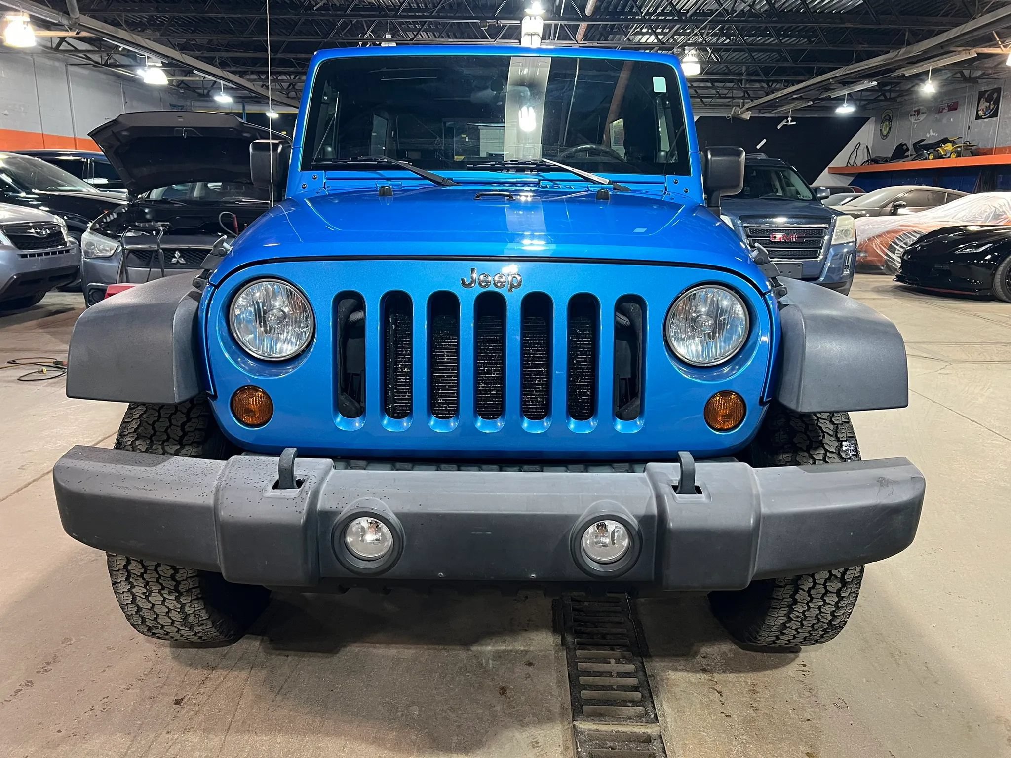 Used 2010 Jeep Wrangler Unlimited Sport AWD/4WD image 9