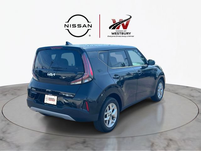 Used 2023 Kia Soul LX w/ LX Technology Package FWD image 6