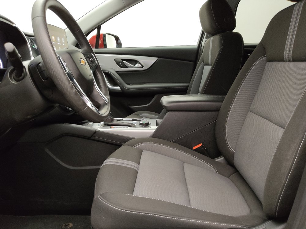Used 2024 Chevrolet Blazer LT w/ Convenience Package FWD image 17
