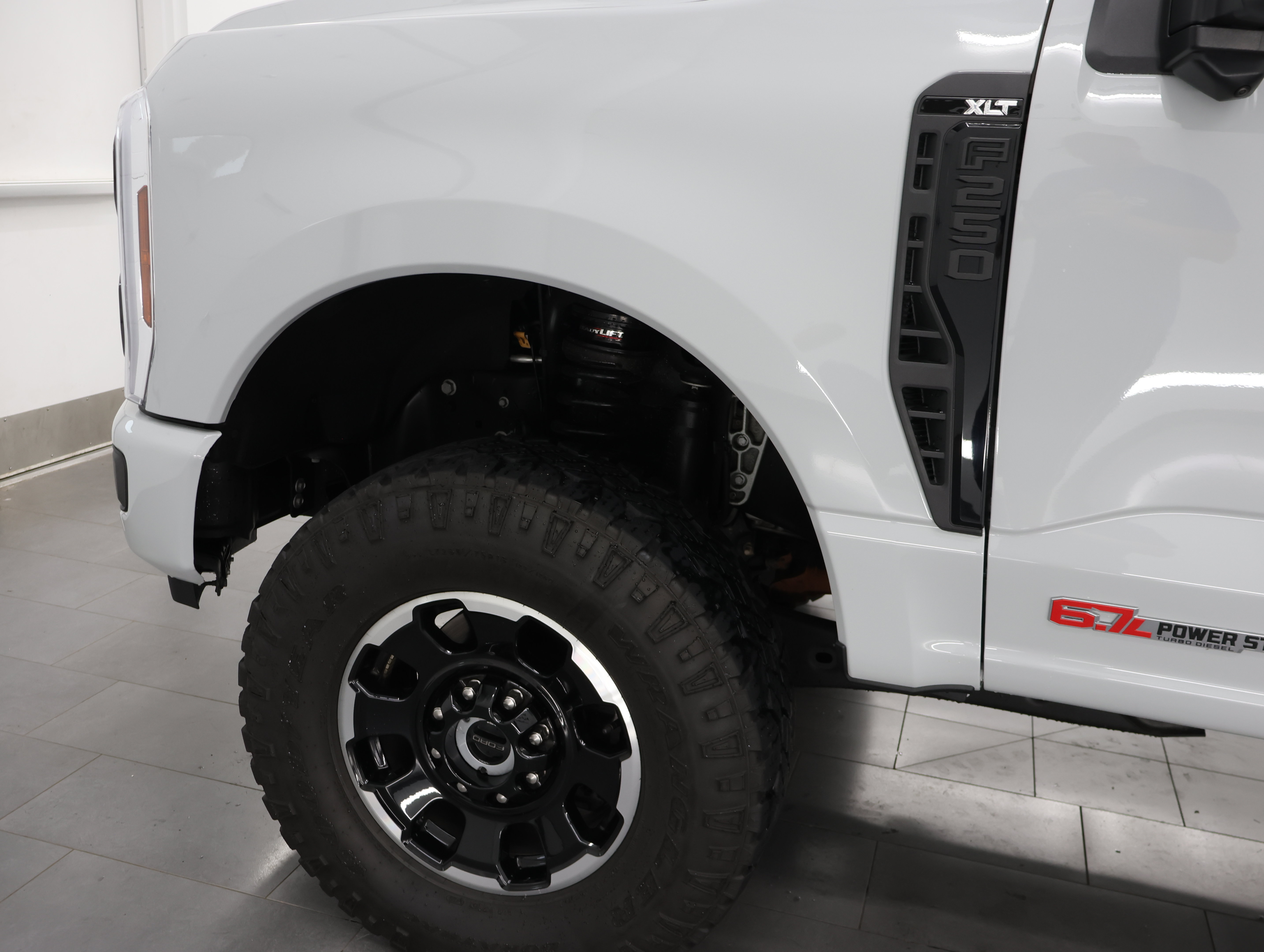 Used 2025 Ford F250 XLT w/ Black Appearance Package AWD/4WD image 37