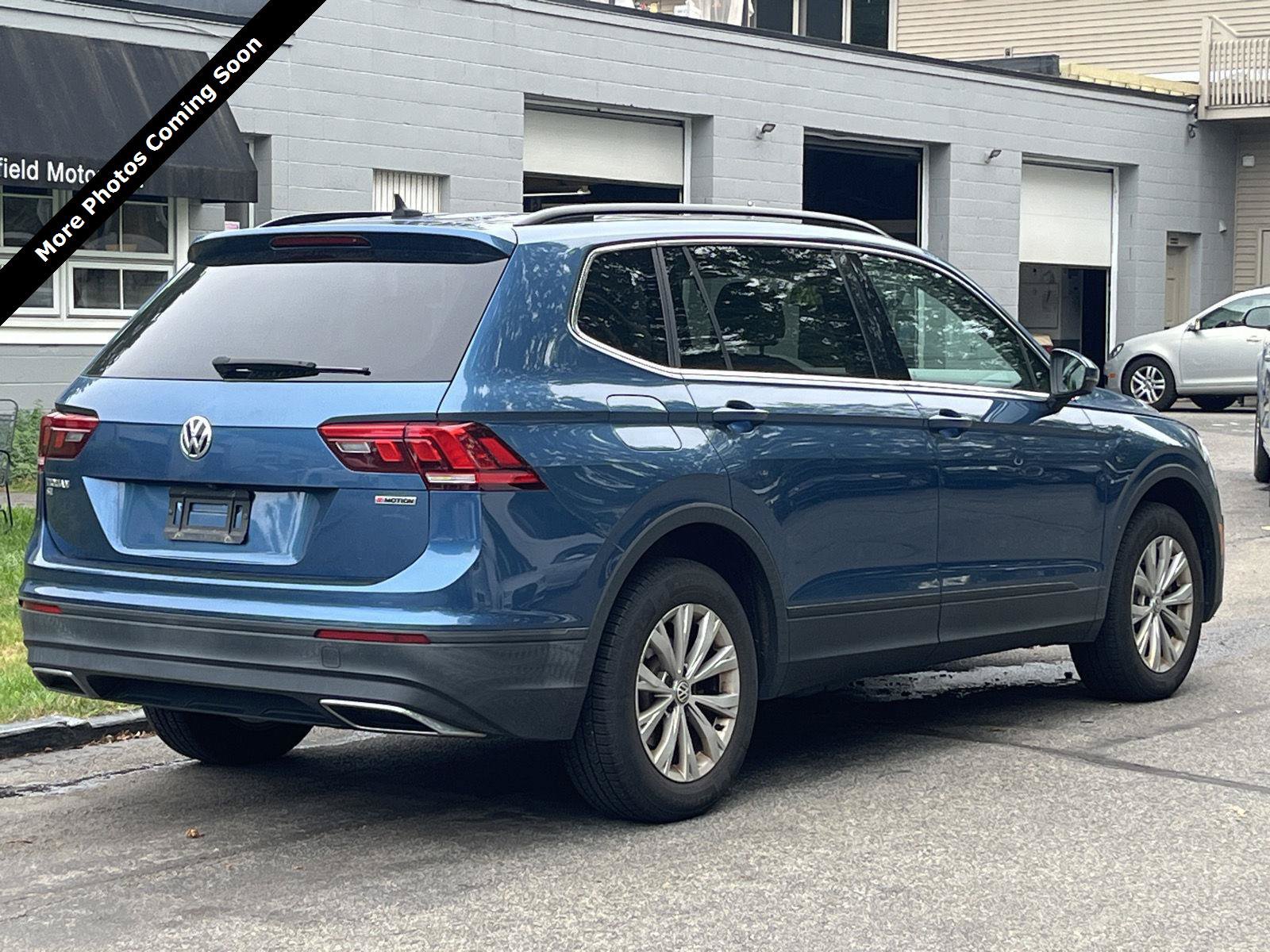 Used 2019 Volkswagen Tiguan SE w/ Panoramic Sunroof Package AWD/4WD image 2