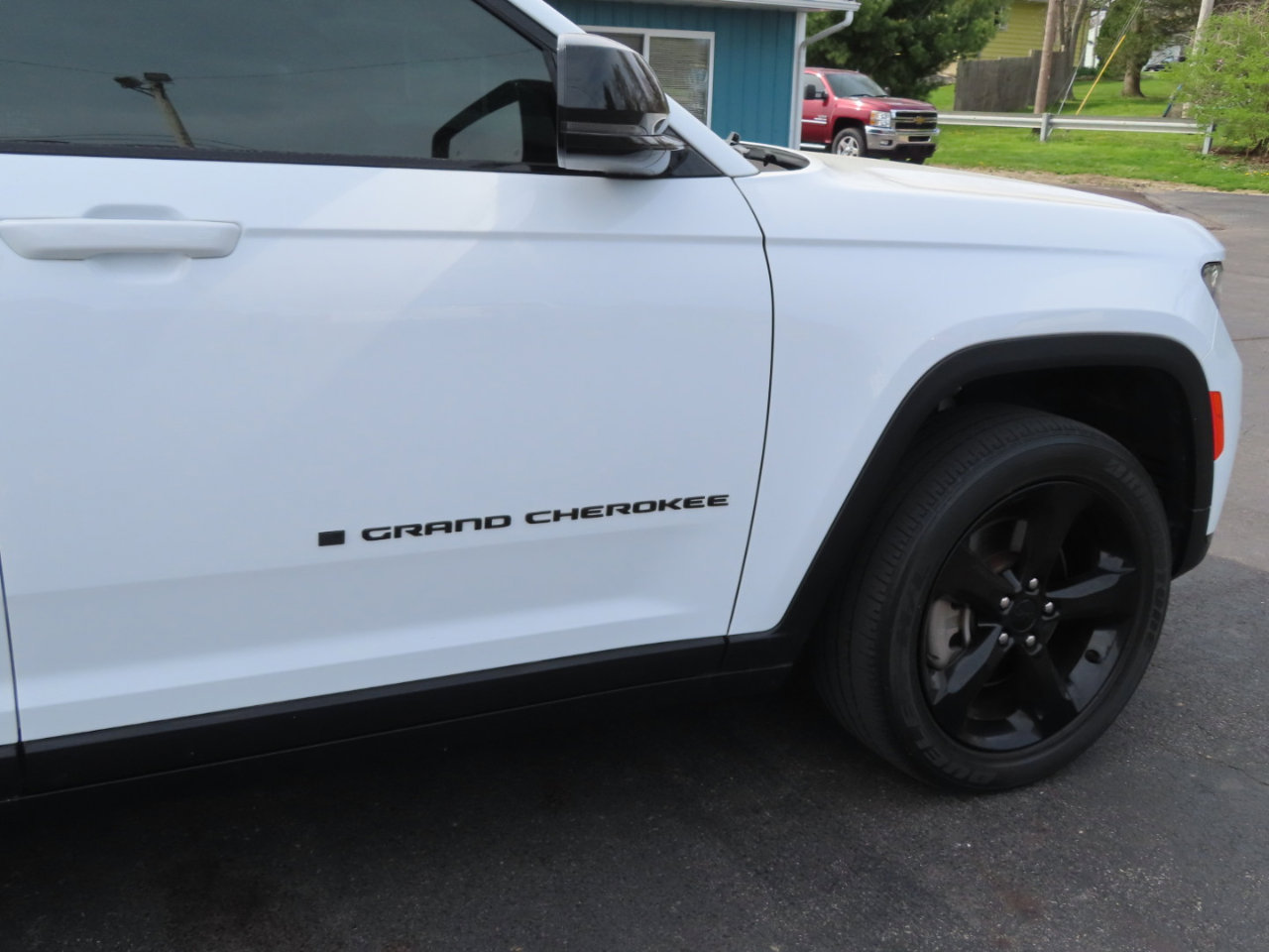 Used 2021 Jeep Grand Cherokee L Laredo image 20