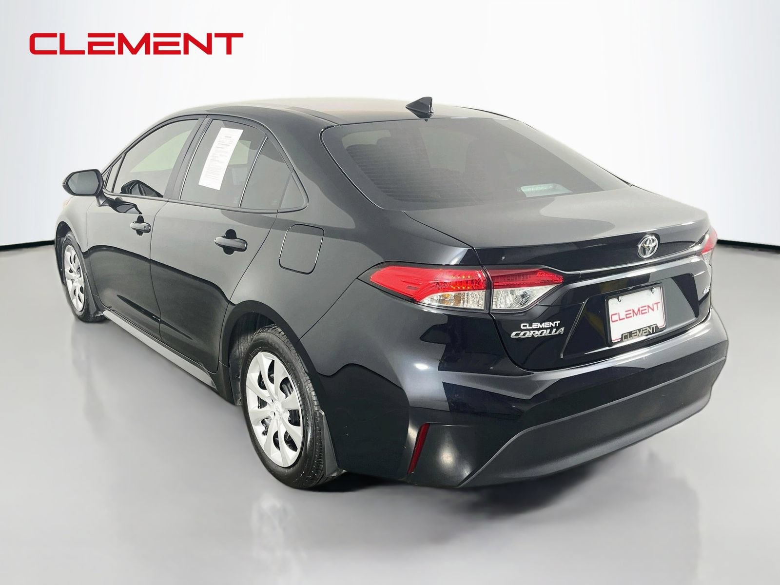 Used 2026 Toyota Corolla LE FWD image 9