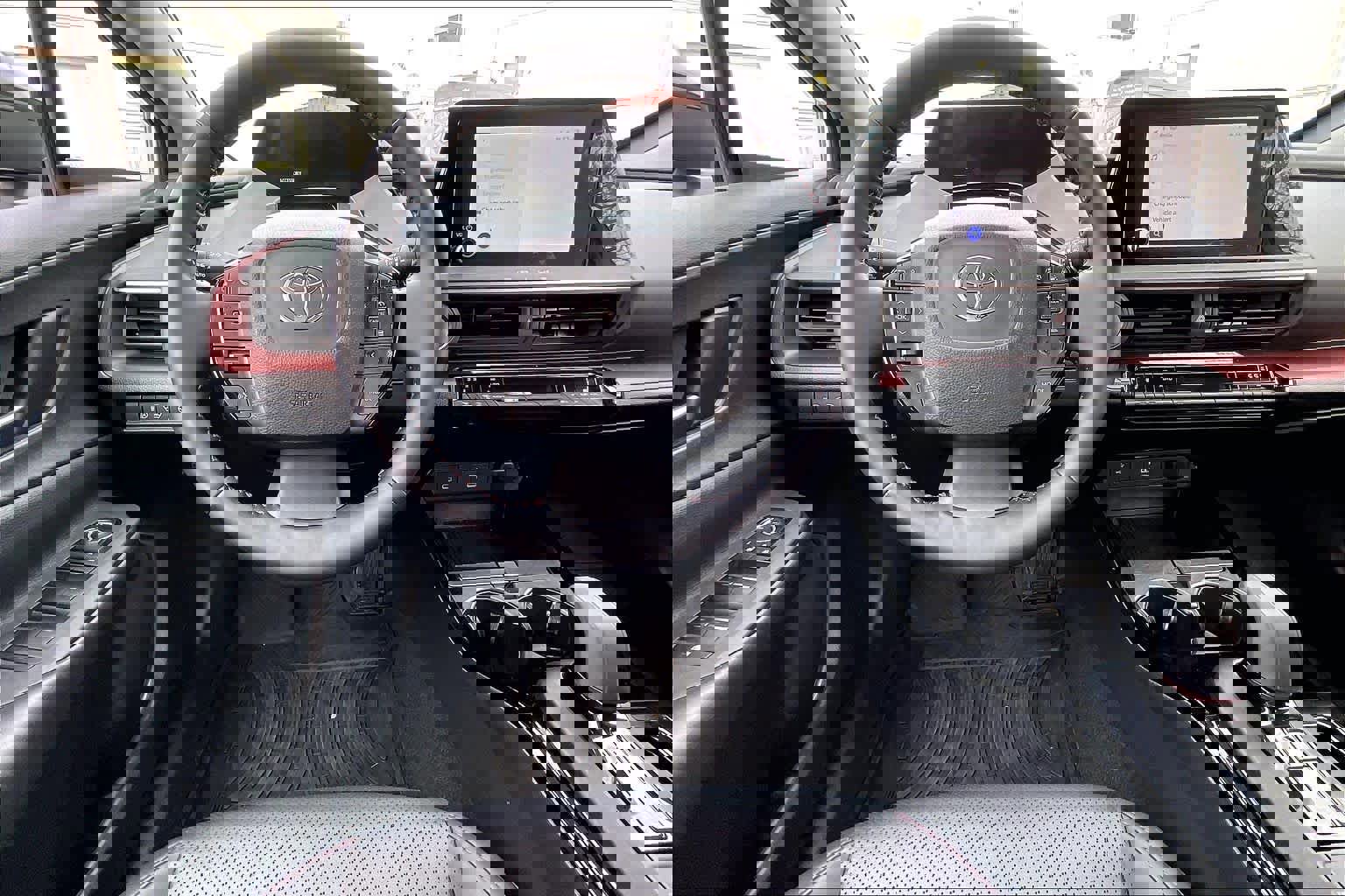 Used 2024 Toyota Prius Prime image 5