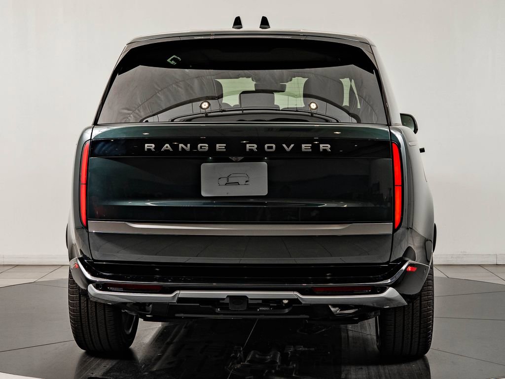 New 2026 Land Rover Range Rover Long Wheelbase SE AWD/4WD image 7