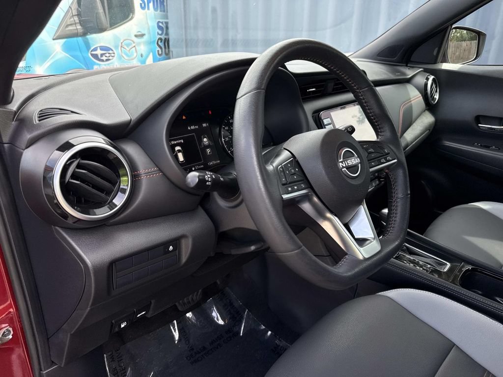 Used 2024 Nissan Kicks SR w/ SR Premium Package FWD image 23