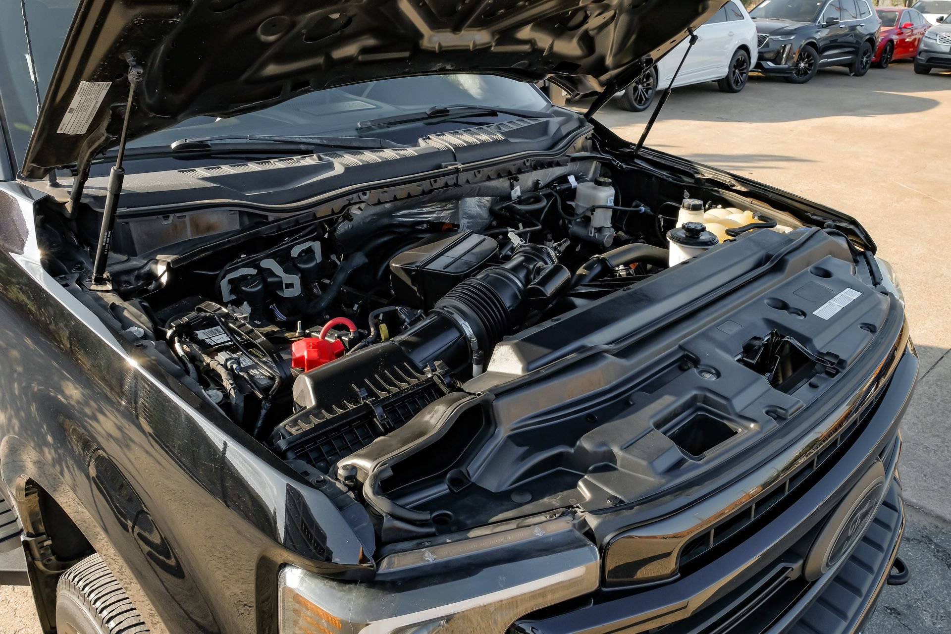 Used 2022 Ford F350 Lariat w/ Black Appearance Package AWD/4WD image 60
