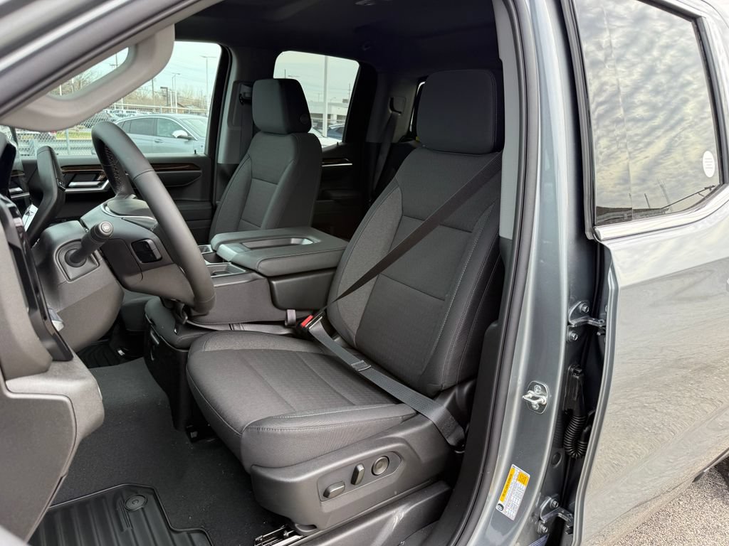 New 2026 GMC Sierra 1500 SLE w/ Preferred Package AWD/4WD image 13