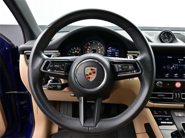 Certified 2023 Porsche Macan S image 10