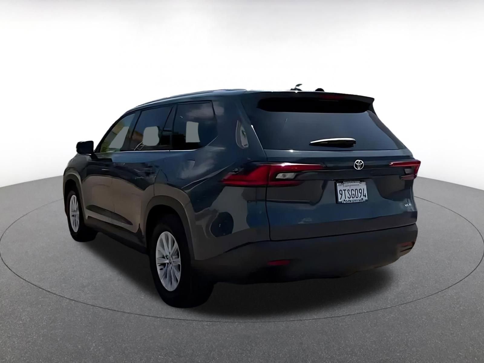 Used 2025 Toyota Grand Highlander FWD image 11