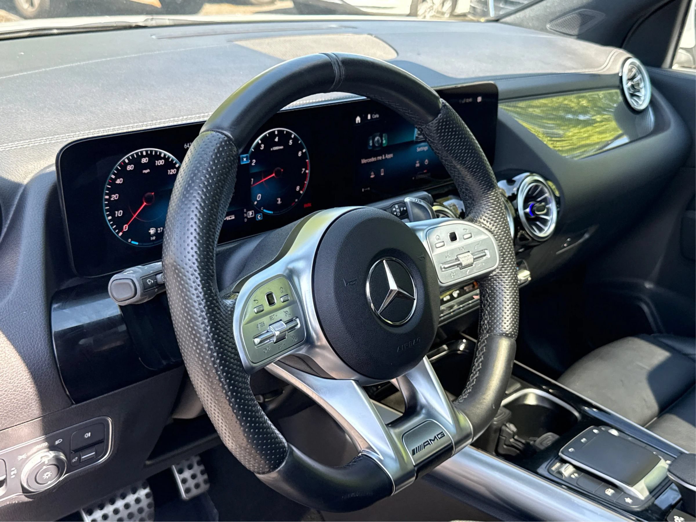 Used 2022 Mercedes-Benz GLA 35 AMG 4MATIC image 16