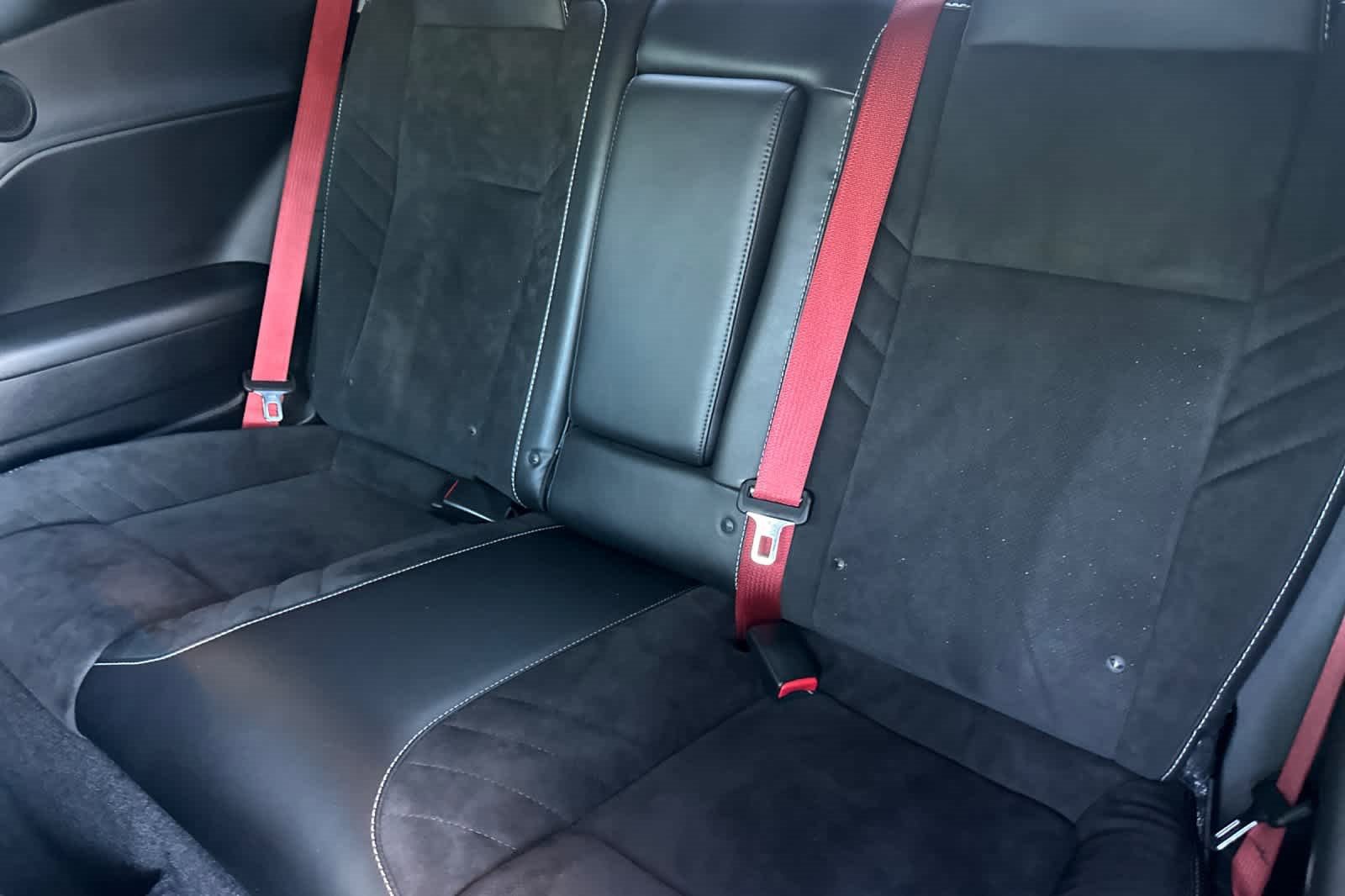 Used 2015 Dodge Challenger SRT Hellcat image 4