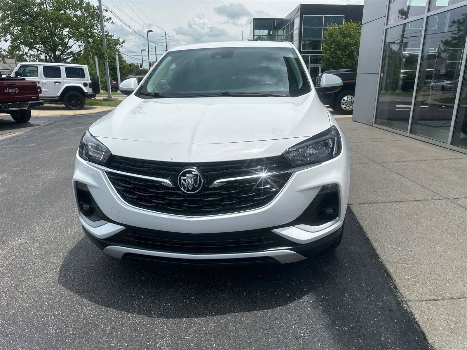 Used 2022 Buick Encore GX Preferred w/ Cold Weather Comfort Package FWD image 7