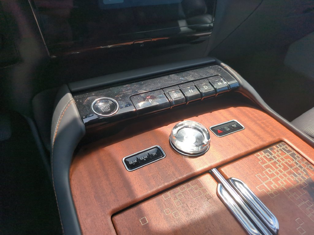Used 2025 Lincoln Navigator Black Label AWD/4WD image 29
