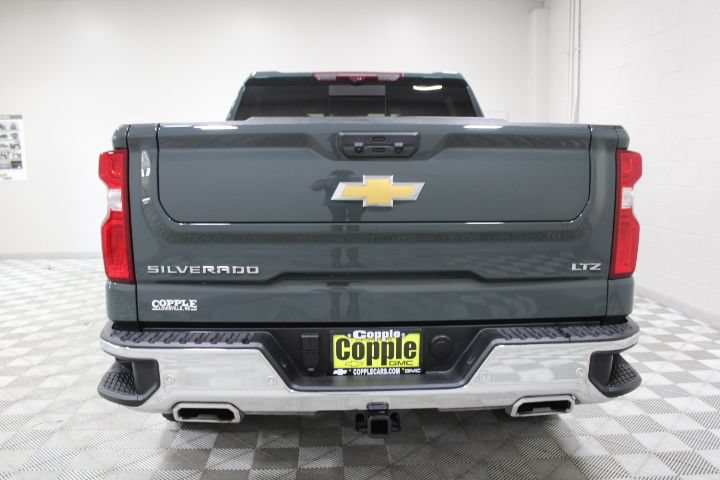 Used 2025 Chevrolet Silverado 1500 LTZ AWD/4WD image 10