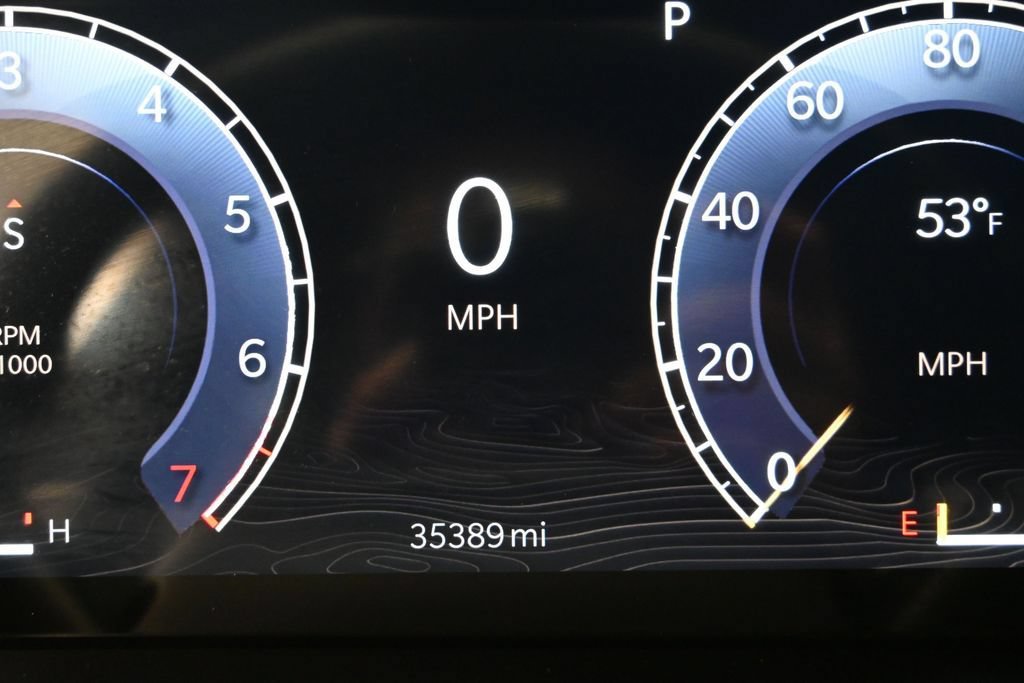 Used 2025 Jeep Grand Cherokee Altitude AWD/4WD image 12