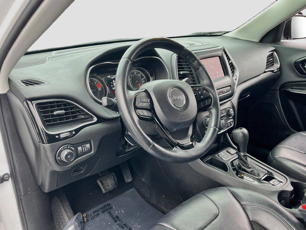 Used 2021 Jeep Cherokee Latitude Plus FWD image 9