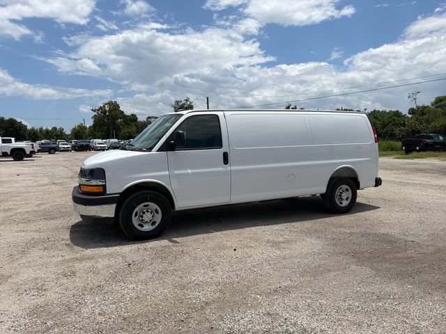 New 2026 Chevrolet Express 3500 Extended w/ Driver Convenience Package RWD image 4