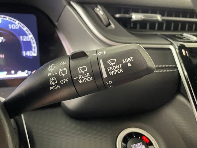 New 2025 Jeep Grand Cherokee Altitude image 12