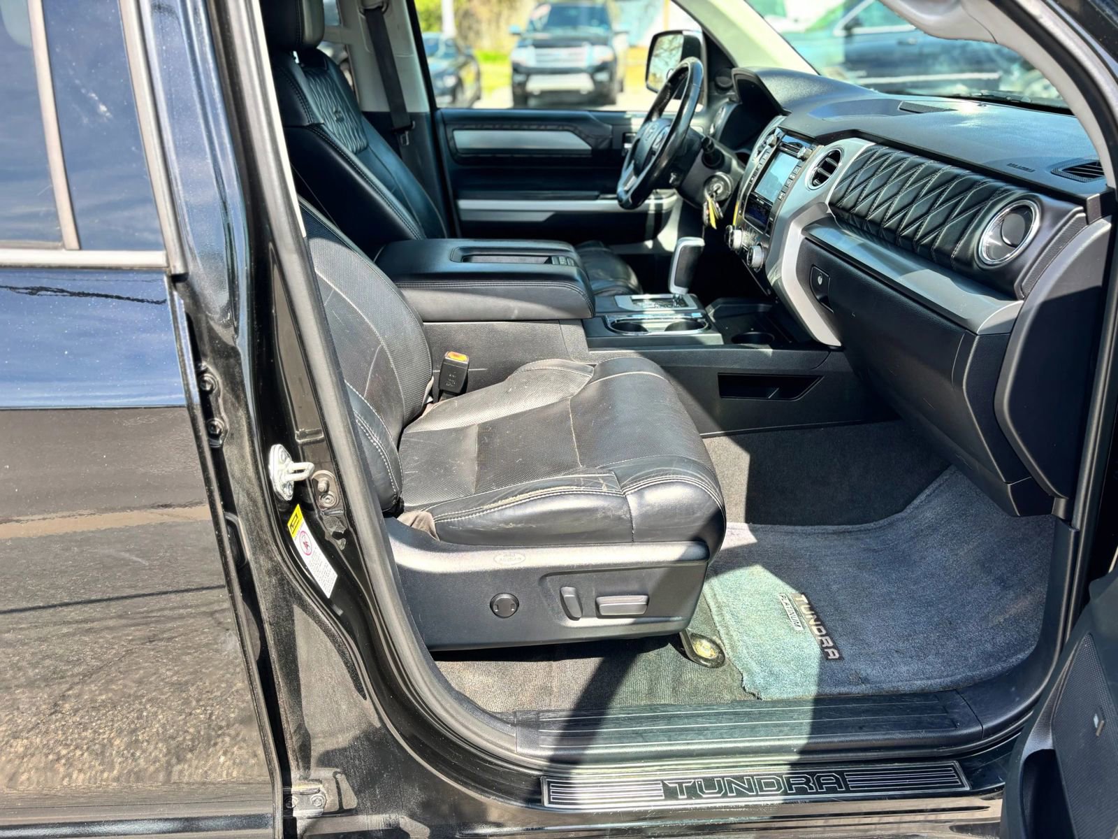 Used 2014 Toyota Tundra Platinum image 15