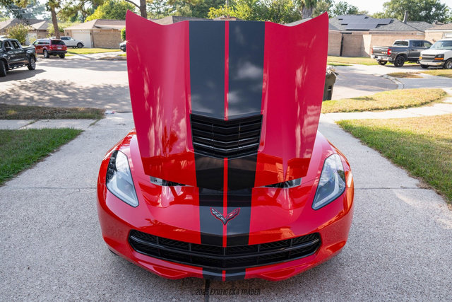 Used 2019 Chevrolet Corvette Stingray Coupe w/ Carbon Flash Badge Package image 16