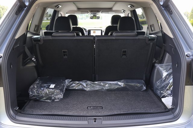 New 2026 Volkswagen Atlas SEL Premium R-Line image 17