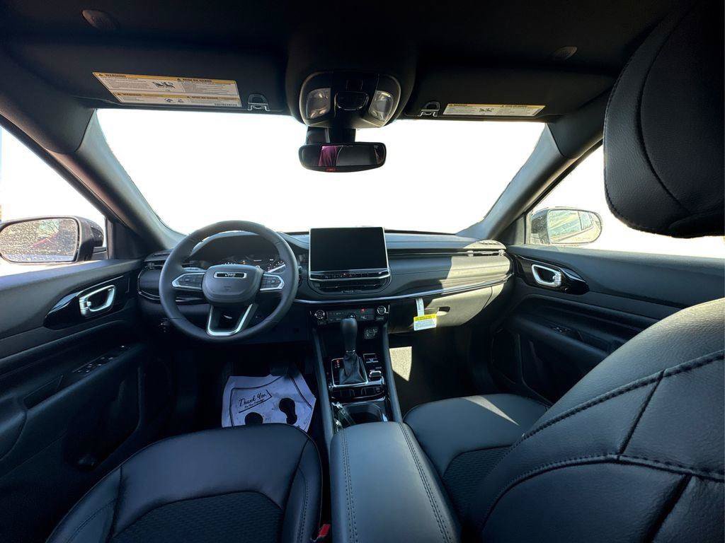 New 2026 Jeep Compass Latitude AWD/4WD image 21