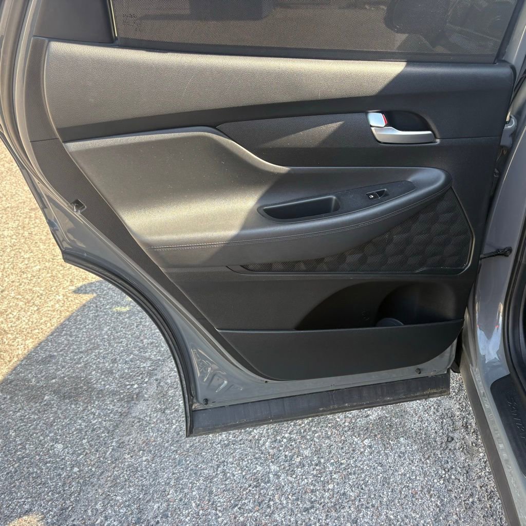 Used 2021 Hyundai Santa Fe SEL w/ Convenience Package FWD image 12