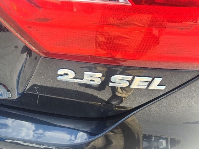 Used 2012 Volkswagen Jetta SEL FWD image 9