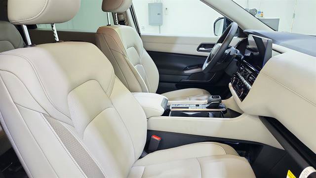 New 2026 Nissan Pathfinder SL FWD image 26