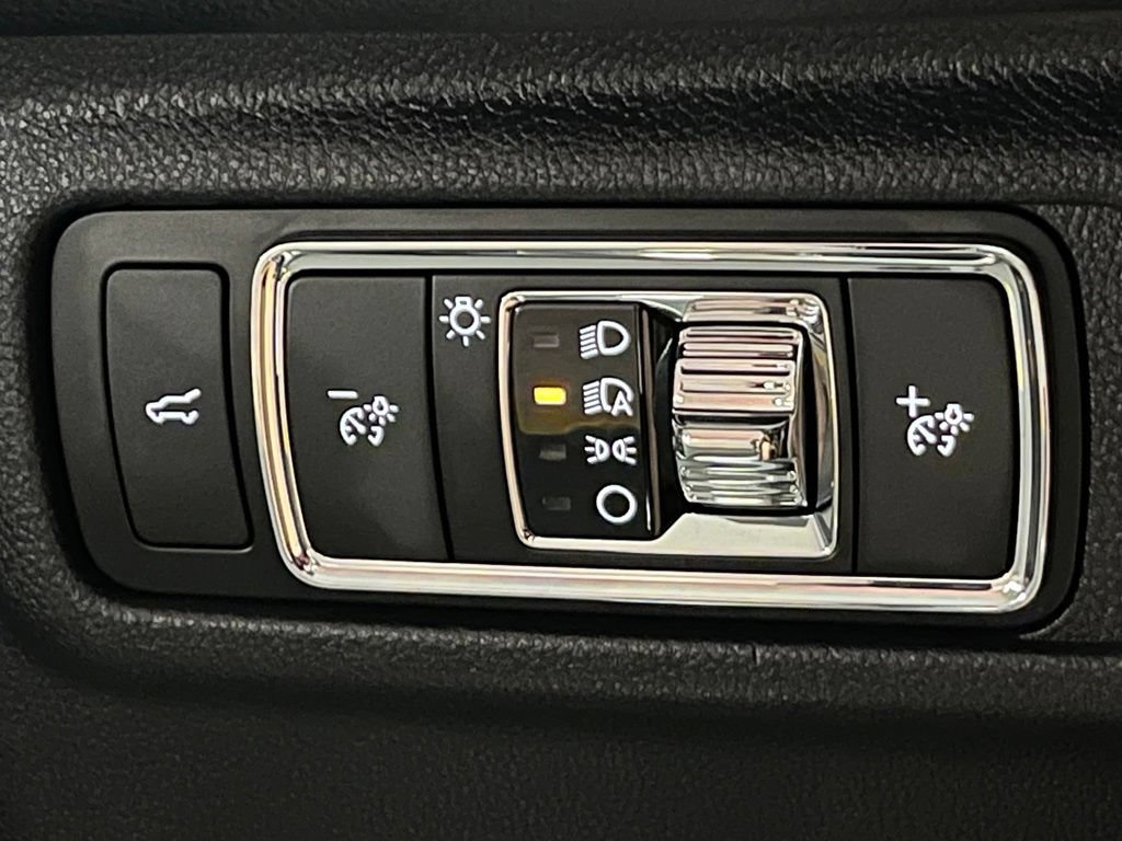 Used 2023 Lincoln Corsair FWD image 14