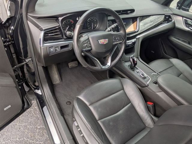 Used 2023 Cadillac XT6 Premium Luxury image 9