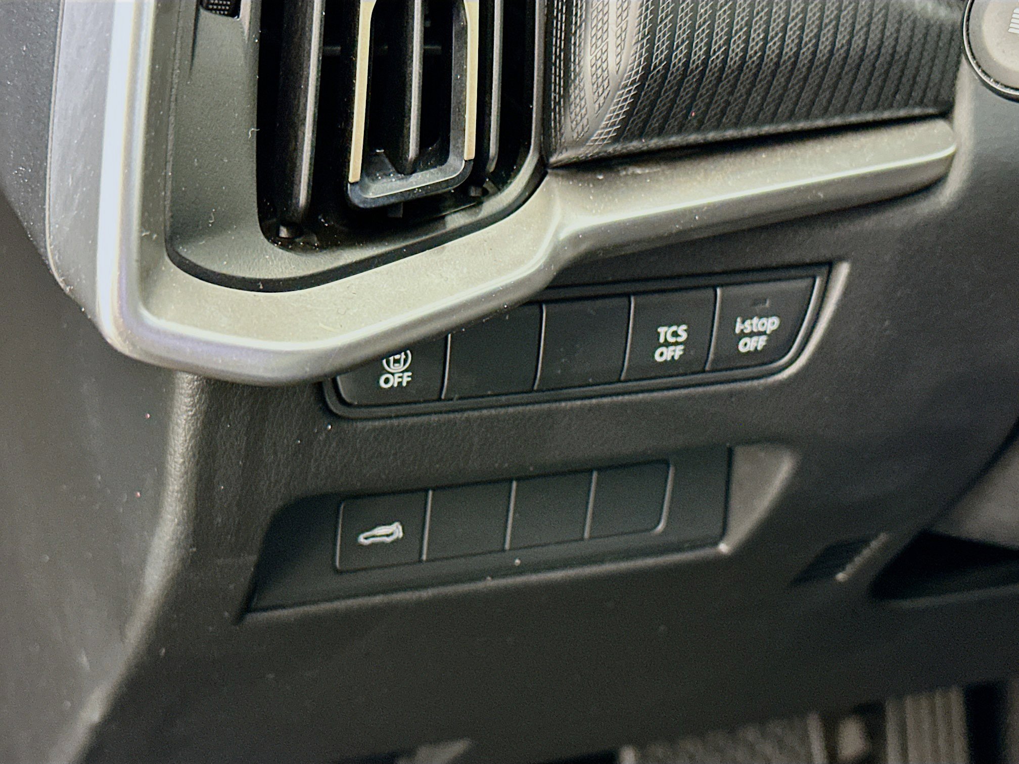 Used 2024 MAZDA CX-90 3.3 Turbo w/ Select Package image 17