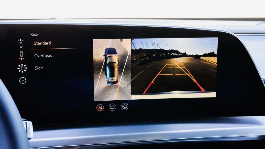 Certified 2024 Cadillac Lyriq Luxury RWD image 22