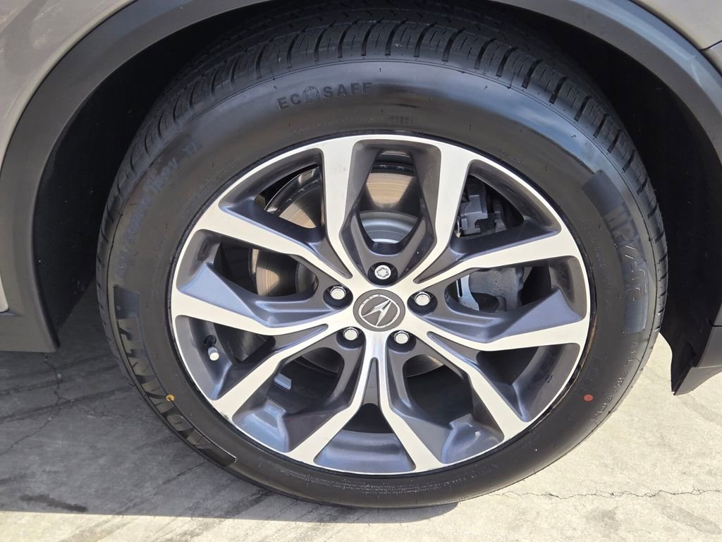 Certified 2024 Acura MDX FWD w/ Technology Package image 8