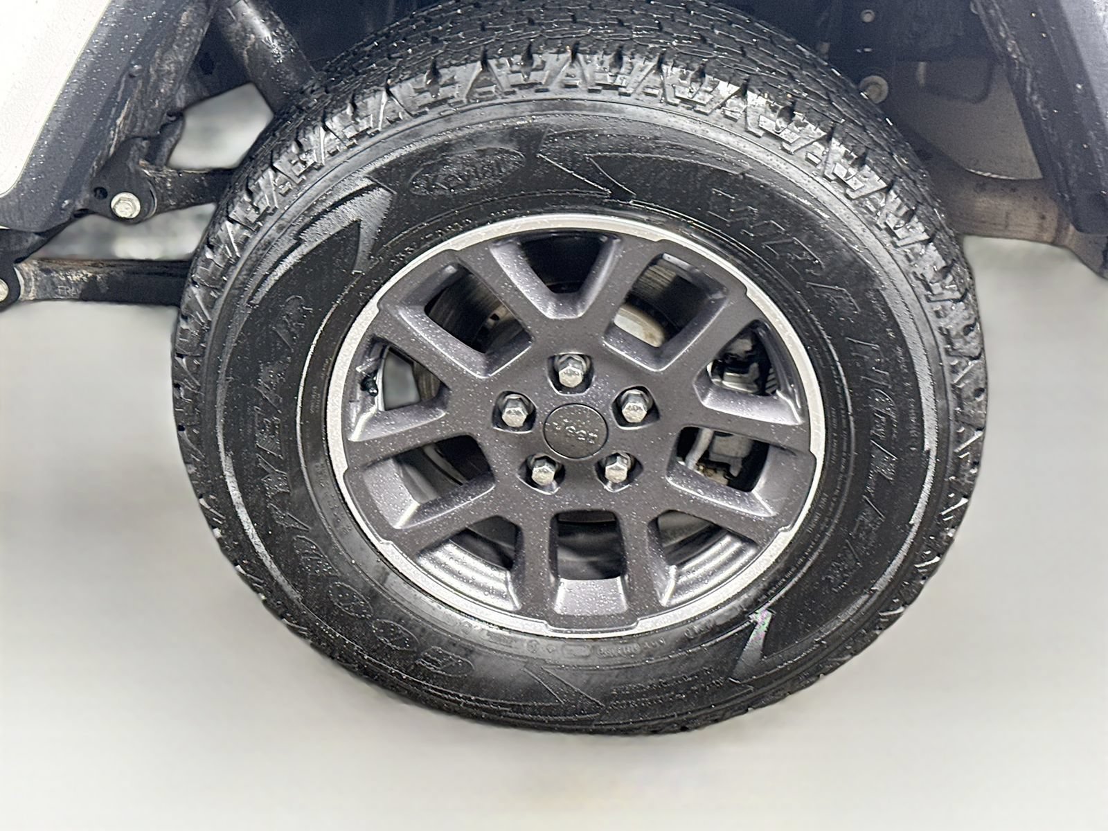 Used 2020 Jeep Gladiator Sport AWD/4WD image 9