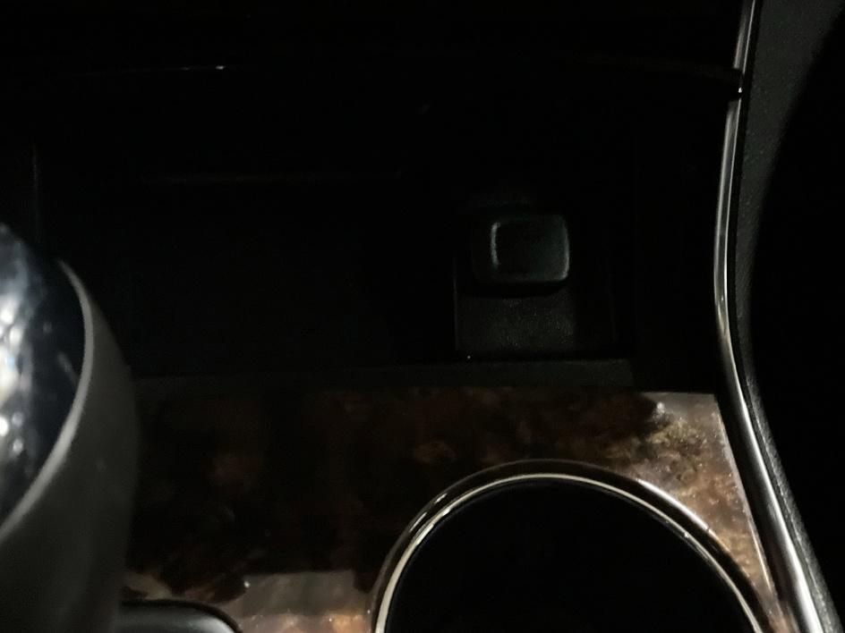 Used 2015 Chevrolet Impala LT w/ Convenience Package image 21