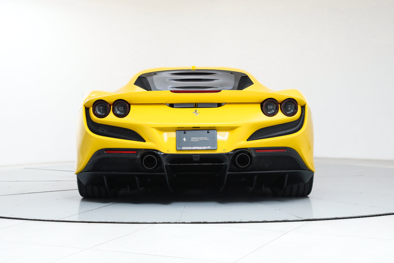 Certified 2022 Ferrari F8 Tributo RWD image 8