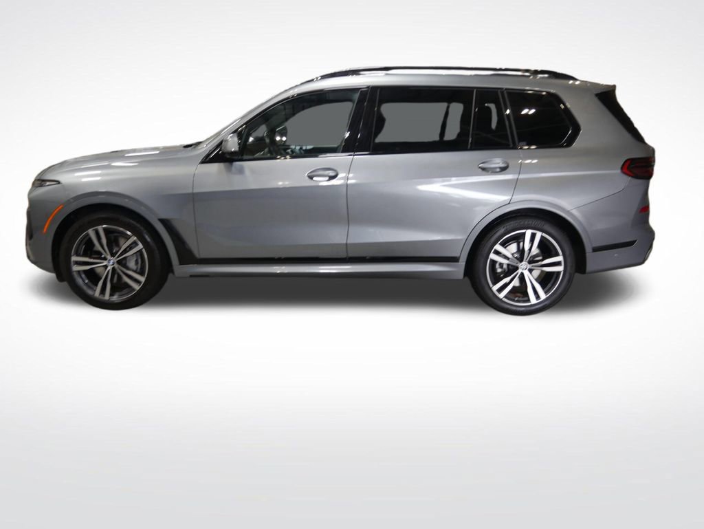 Used 2023 BMW X7 xDrive40i w/ M Sport Package AWD/4WD image 2